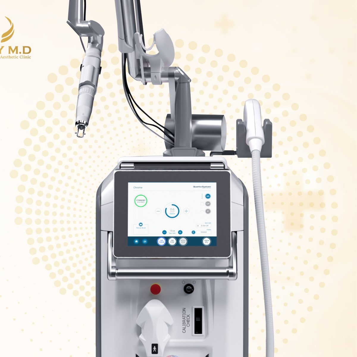 Thân máy Chrome Lase Station của Quanta System tại Foxy M.D