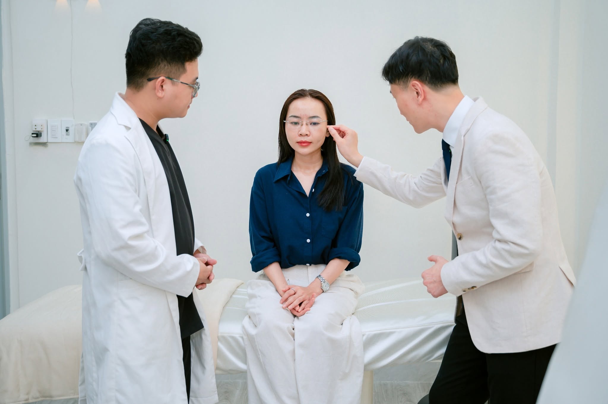 Đội ngũ bác sĩ và chuyên môn Foxy M.D